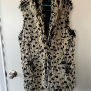 Alice + Olivia Black and Cream Faux Fur Vest